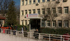 Две терапии спасени, за две други Онкологија чека тендер