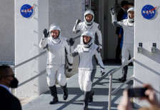 Астронаути повторно одат на Месечината по 50 години: кои се луѓето зад мисијата