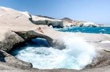 Македонците и Србите ќе го спасуваат летото во Грција и Хрватска