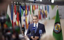 Мицотакис: Туристите да бидат без грижа, Грција е безбедна земја