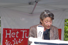 Анекe Брасинга е добитничка на наградата Златен венец на Струшките вечери на поезијата 2026