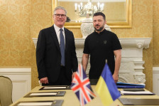 Иран ја менува агендата, но Стармер порача дека Украина останува приоритет