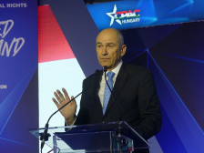 Јанша го оспорува гласањето наместо да го прифати тесниот пораз