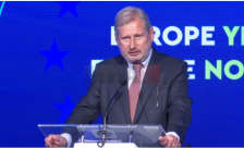 Хан се повлече од кипарското досие, Брисел остана без пратеник во чувствителен момент