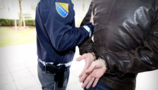 „Ќе убијам христијани“: Маж се закануваше во пренос во живо на TikTok, заврши зад решетки