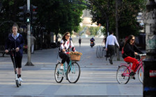 Албанија има најмногу продолжени викенди во регионот, Македонија на второ место