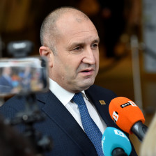 Бугарија денес избира меѓу пресврт и нова политичка блокада