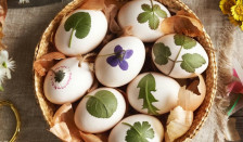 Како да ги избелите јајцата пред фарбање за Велигден со лесен трик