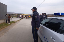 „Не можеме прозорци да отвориме“: Граѓаните се гушат во миризба и бараат решение