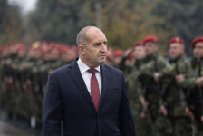 Поддршката за Радев расте, инфлацијата ја турка бугарската кампања кон финиш