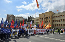 ССМ бара правда, партизирано судство му сече нозе