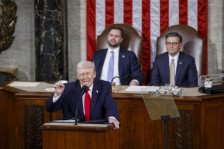 Трамп: САД можат да го отворат Ормускиот Теснец, но треба уште време