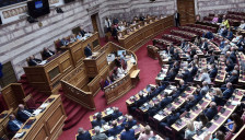 Агроскандалот во Грција ја тресе владата на Мицотакис