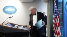 Пукање на вечерата со медиумите во Вашингтон, Трамп евакуиран, не се поврзува си Иран