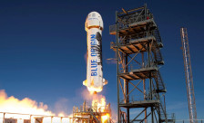 Blue Origin ја врати ракетата, но сателитот заврши во погрешна орбита