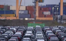 Кој го контролира светскиот пазар на автомобили?