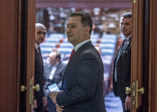 Пасошите на Груевски ја отворија битката за екстрадиција