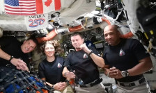 Кристина Кох по прелетот крај Месечината: Не сме подготвени да се вратиме дома