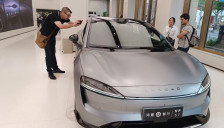 Тоалет во автомобил – Кинески производител развива необичен патент