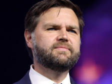 Венс го предупреди Техеран да не си „игра“ со Вашингтон