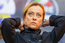 Бура меѓу Рим и Москва откако руски ТВ водител рече за Мелони: „Срам за човечката раса“, „див ѕвер“, „сертифициран идиот“ и „гадна мала жена“