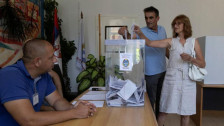 Излезноста станува главна закана за власта во Србија