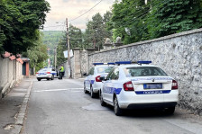 Труп натопен во киселина, избришани записници, обвинет шеф на полицијата: Србија во шок