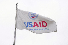 Дали без USAID светот побавно реагира на новата закана од Ебола?
