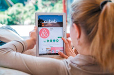 Не си регистриран, не можеш да изнајмуваш, нови правила за Airbnb и Booking