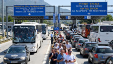 Егзодус за викендот, над 10.000 Македонци ја напуштија земјата за 24 часа