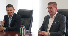 Муцунски и Мицкоски ја замрзнаа европската иднина на државата