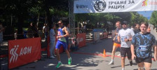 „Трчаме за Рацин“ со 400 учесници низ улиците на Велес
