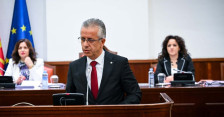 Скандалозно: Женомрзец и хомофоб ќе не „штити“ од дискриминација