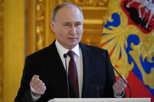 Зошто Путин ја ескалира војната токму сега?