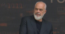 Рама во одбрана на проектот на Кушнер и покрај „Фламинго револуцијата“ во Албанија