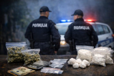 Маж пронајден починат во стан во Тетово, телото предадено на обдукција