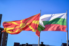 Нова искра меѓу Скопје и Софија, девојка од Кочани тврди дека е заробена без документи