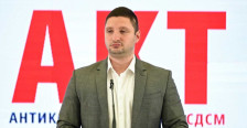 Фрчкоски бара Обвинителството да ги провери договорите со МГ Проект и МБМ Архитекти
