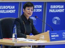 Кос: Македонија и Бугарија мора да ја обноват довербата, ЕУ е подготвена да помогне