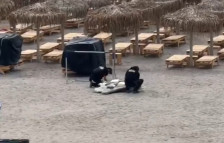 Повторно дел од дрон на плажа во Романија, туристите евакуирани