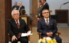 Поетот Севдаил Демири и писателот Ресул Шабани добитници на државната награда „22 Ноември“ за 2025 година | Сител Телевизија