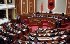 Албанскиот Парламент го усвои законот за родова еднаквост | Сител Телевизија