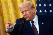 Трамп најверојатно ќе бара Би-би-си да му исплати отштета од една до пет милијарди долари | Сител Телевизија