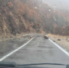 Нормализиран сообраќајот на патот Македонски Брод - Скопје кај Јасен | Сител Телевизија