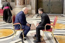 Најава од Киев: Зеленски наскоро во САД за да го финализира мировниот договор со Трамп | Сител Телевизија