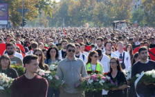 Мирно и без инциденти на комеморативниот собир во Нови Сад | Сител Телевизија