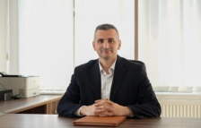 Кандидатот на ВРЕДИ, Фисник Меља прогласи победа во Дебар | Сител Телевизија