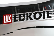 Поранешен сопственик на Порнхаб сака да го купи Лукоил | Сител Телевизија