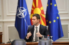 Муцунски на состанок на шефовите на дипломатиите на земјите членки на НАТО во Брисел | Сител Телевизија