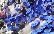 Турнејата на Меси низ Индија започна во хаос, лутите навивачи фрлаа седишта на теренот | Сител Телевизија